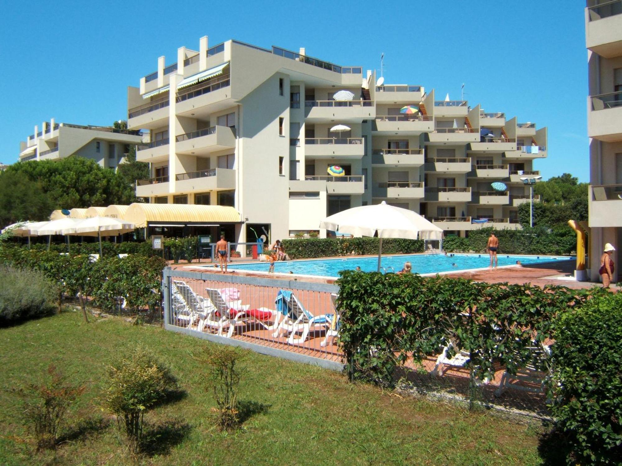 Residence Le Zattere Bibione Exterior foto